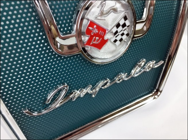 Armaturen- oder Lautsprecher-Schriftzug für 1958 Chevrolet Impala - Impala